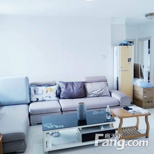 新华里世博广场 3室2厅 南北 简装