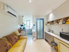 地铁口,中间层,精装修,随时看,价可谈