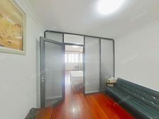 新上!近外环路站,位置好,满五年,诚心卖,看房随时,视野好