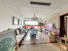 小张说这套房子诚心出售,看房提前约