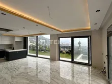 快速发展的阿拉尼亚Tepe的独立别墅