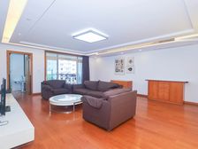 普陀曹杨南向三居 167平简装中层 950万