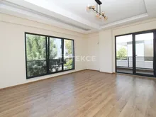 靠近亚洛瓦国际学校的房产