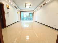 136.9平大3房单价6字起 送车位 精装修