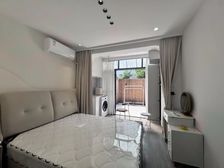 附赠18平庭院,精装修18 ,前后滩环绕,近713号线