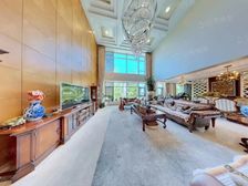 琥珀湾1越2送地下一层使用面积700平 装修精致环境好适合住