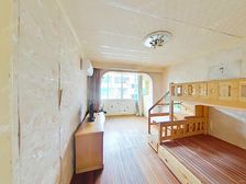 非顶楼,采光好,不靠马路,近医院,近上海植物园