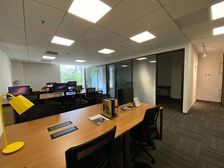 马甸桥健德门站!科技会展中心 年中 精装房急租!