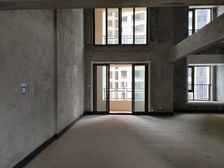 沙坪坝区 融创滨江壹号一期 四房 318万