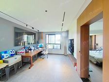 顶复户型,中Y空调,地暖,自住精装,轨交13线