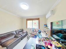 一梯二户 厨房可以放餐桌 诚心卖 进龙湖天街7H线300米