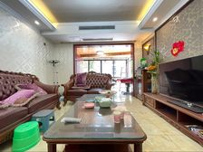 杨家坪最乡音的花园洋房 到轻轨7分 江畔语林 三房128万