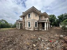 保利高尔夫山顶独栋别墅,自带800平方正花园,俯瞰整个红谷滩