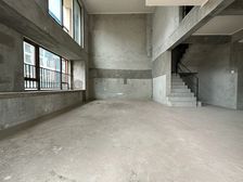 两站解放碑保利堂悦叠拼带大露台实得面积270平总价低至188