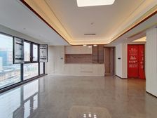 九龙坡区 招商1872林麓 四房 235万