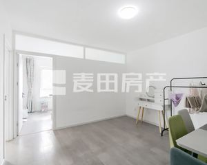 正南湖光壹号1室1厅精装修