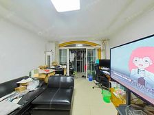地贴口大两房南北通附带大花园诚意出售