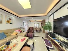 深10号 佳嘉豪园 南向正4房 看花园 精装修