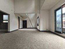 285万买 照母山 博雅四期洋房顶跃 多露台 近商圈