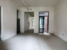 联排别墅 花园100平 带电梯 实得450平 峰墅