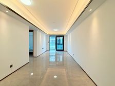 刚接房啊 业主娃儿出国留学 招商1872林麓 急售129万