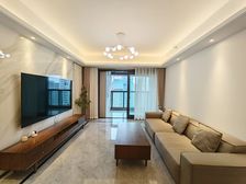 长嘉汇两江峯精装大三房,全屋定制家居,高楼层视野采光好