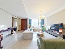 法式联排、私家电梯,装修好,客厅朝南,人车分流