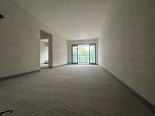 巴南区 融汇半岛公园里 三房 90万