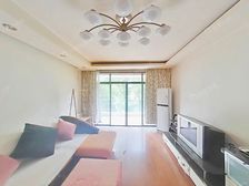 平层飞机户型!少有三房两厅两卫!南北通透!沿河景观!