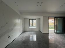 渝北区 重庆融创壹号院二期 四房 388万