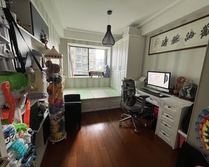 晶华名园3室2厅2卫南朝向328.0万元/套出售