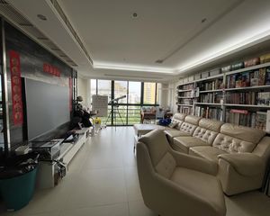 晶华名园3室2厅2卫南朝向328.0万元/套出售