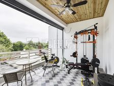 新装修带芦台+花园使用500平拎包入住联排双车位随时看