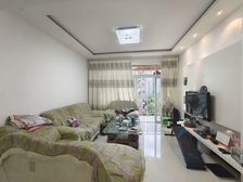 正南东方之骄3室2厅精装修