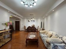 渝北区 加州花园 三房 出入方便 看房子方便