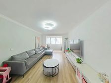 21年装修 中间楼层,有固定车位,看房方便 ,诚心出售