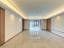 上湖城三期,东边靠河位置佳,采光好,全新精装4房3卫未住人