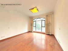 小区中间位置 采光没有遮挡 目前空关 房东急售