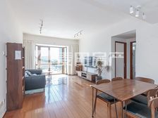 3室2厅蓝堡国际公寓南区