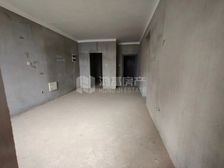 国体中心板块明园九龙湾隔壁九龙馨苑高楼层三房带车位诚售