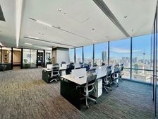 商务接待现房 正对电梯 7隔间35工位,口