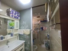 秀山湖壹号2房南精装真实好房