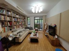 紫郡3室2厅1卫南朝向228.0万元/套出售