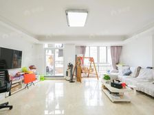 三大露台,小洋房精装近五十万,空中三层楼,居家婚房五房