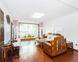 4室2厅世纪城三期时雨园
