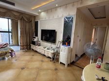 此房户型好,看中庭,视野开阔,家电齐全