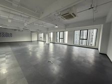 和荣大厦600平至1500平大小可分割 地铁口办公停车位充足