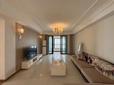 价格可谈 恒大中央广场二期 四房 180万