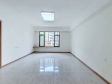 保利天禧3期海纳电梯洋房南北通透4室大平层户型方正适合居住