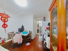 新出朝南一房一厅天井搭好南北通一梯四户全明户型